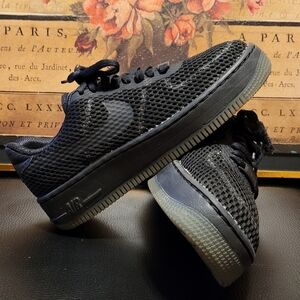 Nike Womens W AF1 Low Upstep Breath Air Force 1 Black/Cool Grey